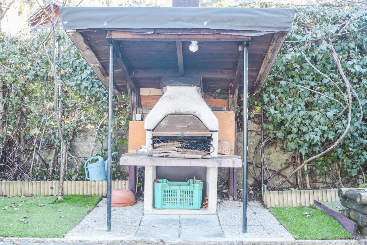 Appartement Mansarda Tra Le Dolomiti Di Brenta à Bocenago Extérieur photo