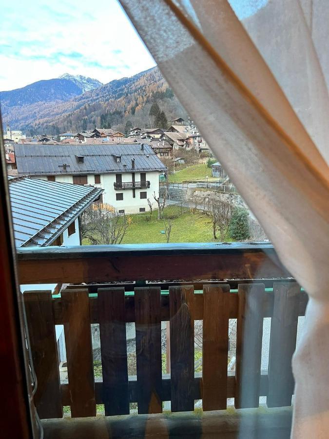 Appartement Mansarda Tra Le Dolomiti Di Brenta à Bocenago Extérieur photo